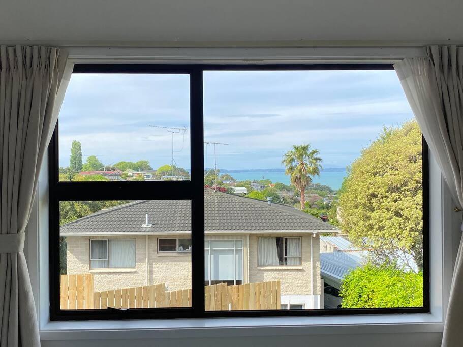 Seaview House In Howick Оукланд Екстериор снимка